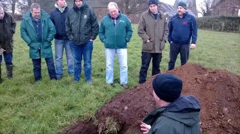 Valuing Your Soils workshop Girvan Valuing Your Soils workshop Girvan